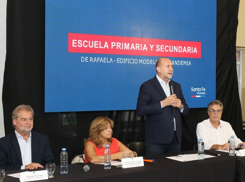 Rafaela: Perotti licitó la Escuela Primaria y Secundaria Pospandemia 
